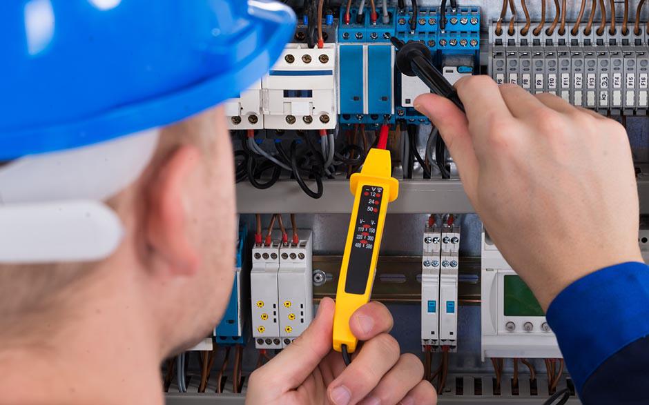 travail électricien Beynes